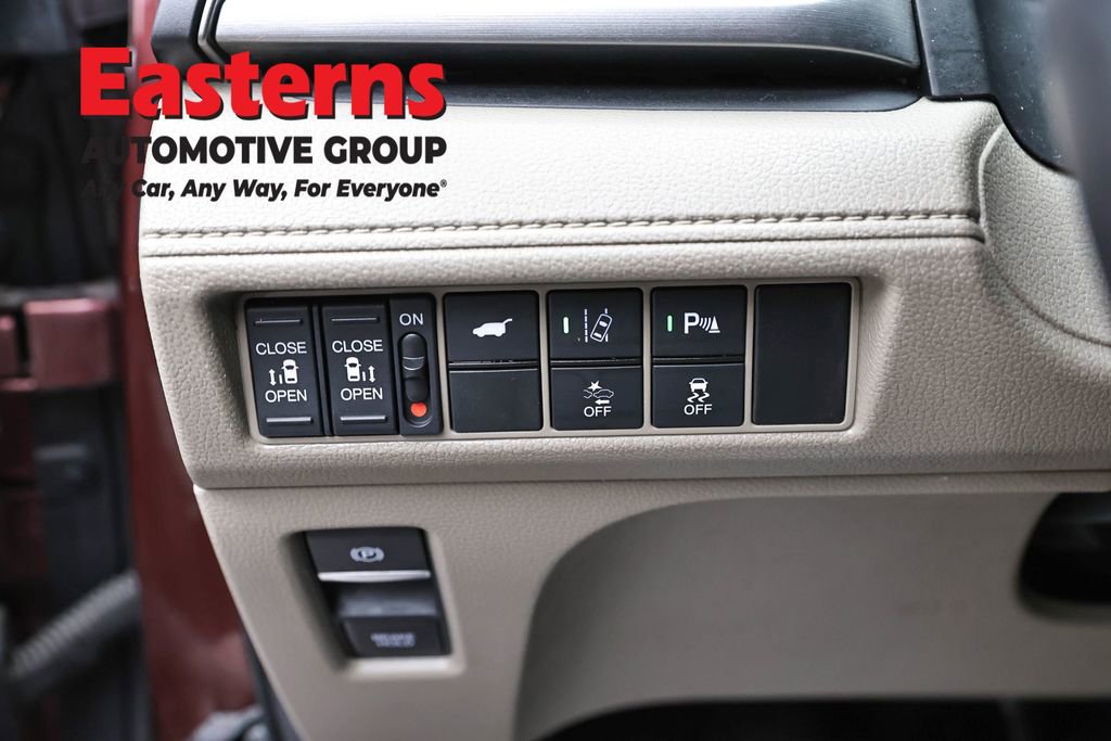 Used 2018 Honda Odyssey Touring image 21