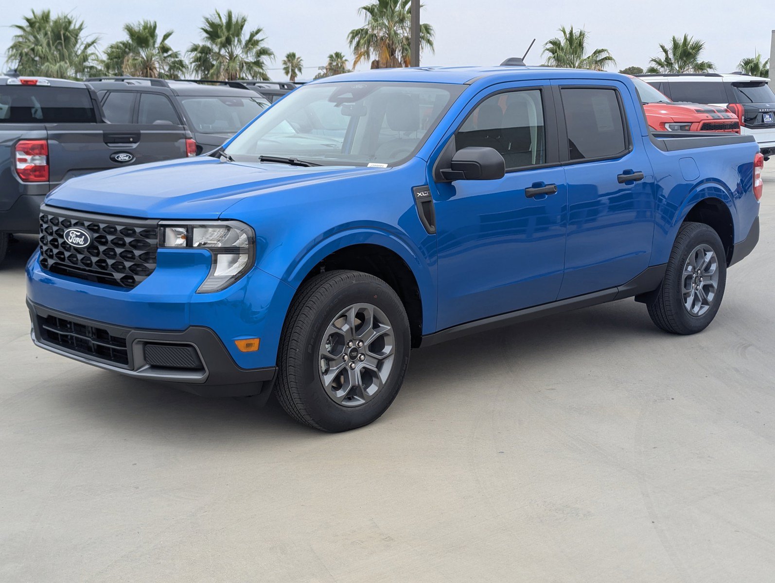 New 2026 Ford Maverick XLT AWD/4WD image 5
