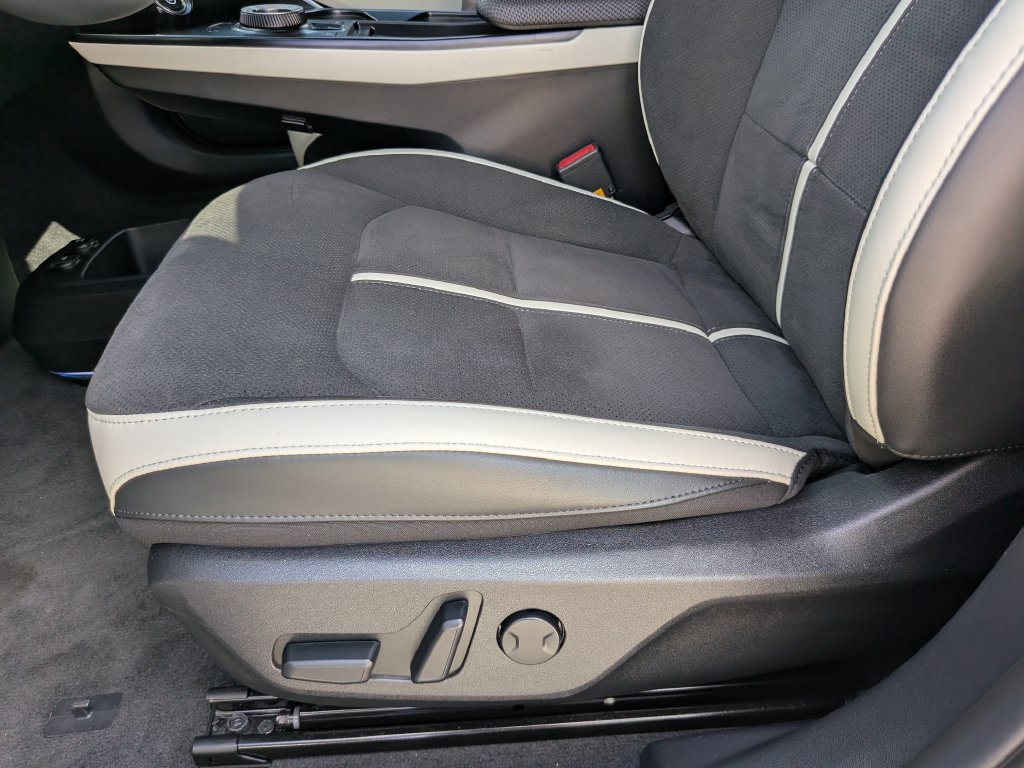 Certified 2025 Kia EV6 GT-Line AWD/4WD image 23