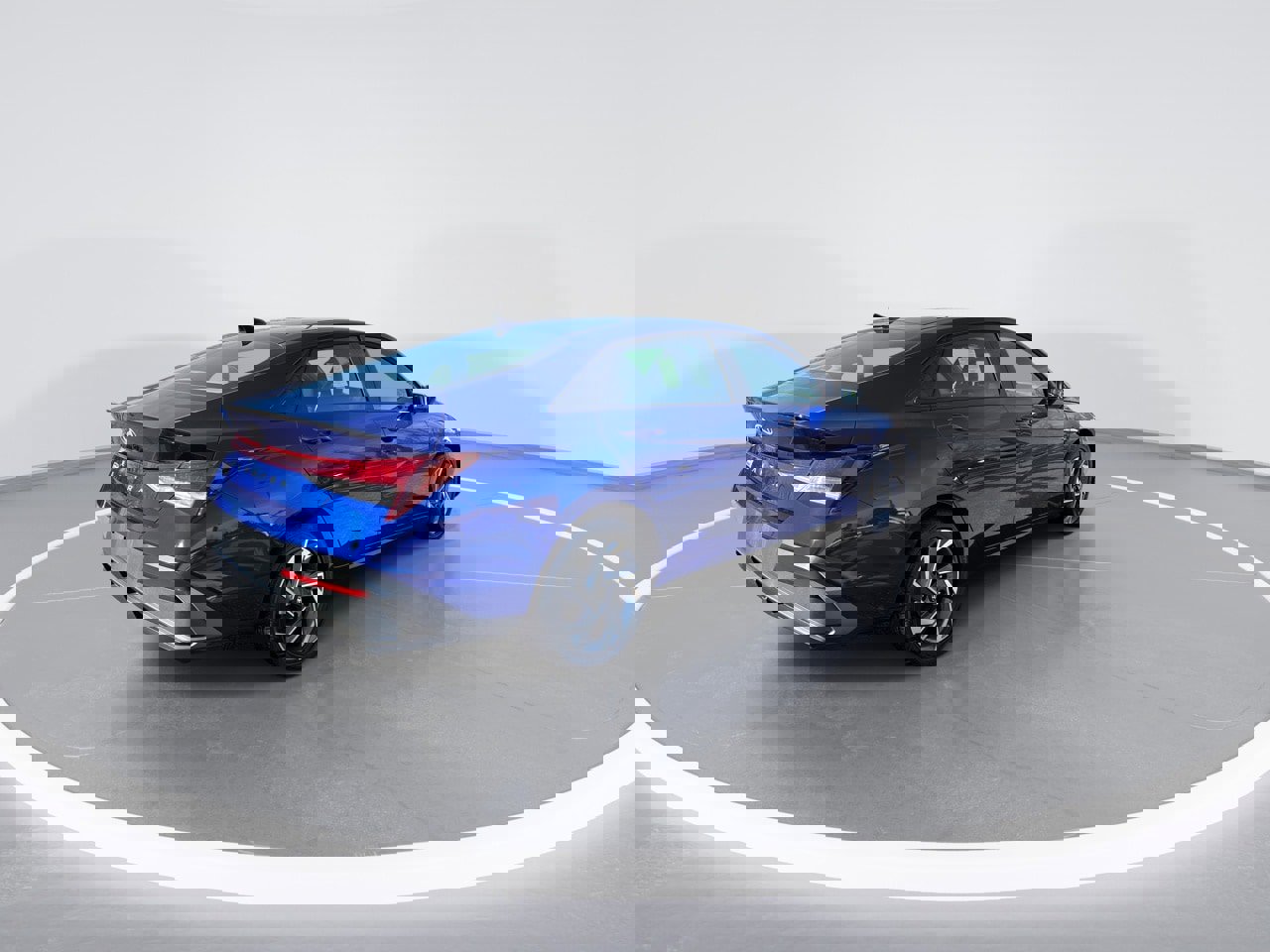 Certified 2025 Hyundai Elantra Sport image 8