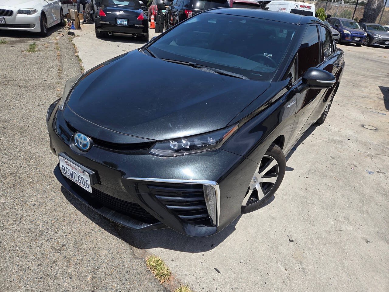 Used 2018 Toyota Mirai FWD image 5
