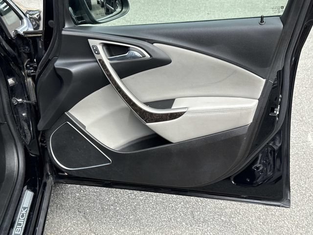 Used 2016 Buick Verano w/ Comfort Package FWD image 8