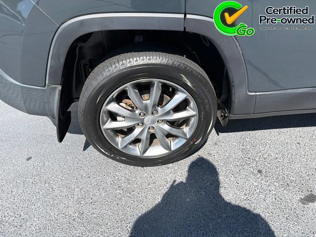 Certified 2018 Jeep Cherokee Limited FWD image 17