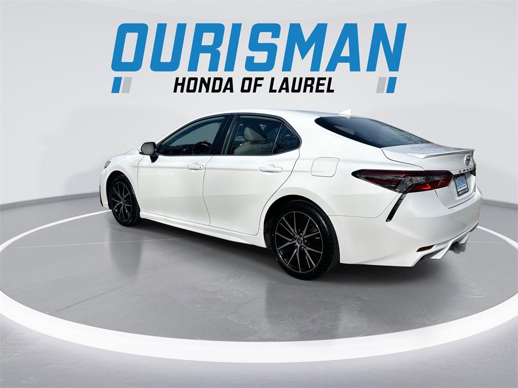 Used 2023 Toyota Camry SE image 6