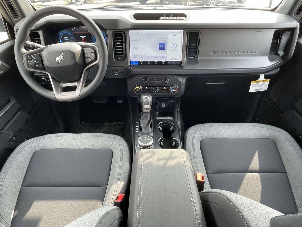 New 2026 Ford Bronco 4-Door AWD/4WD image 11