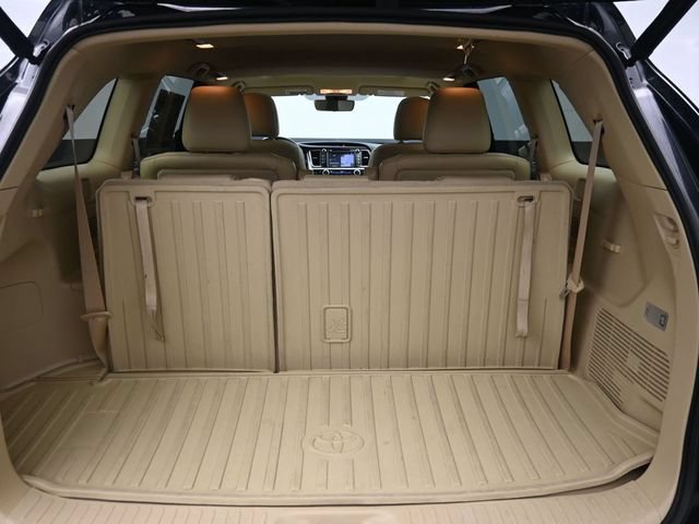Used 2018 Toyota Highlander XLE w/ Protection Package #3 AWD/4WD image 36