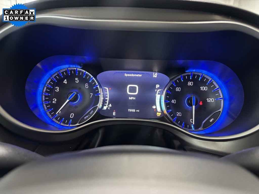 Used 2024 Chrysler Pacifica Touring-L image 18