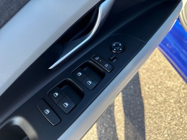 Certified 2025 Hyundai Elantra Limited image 11