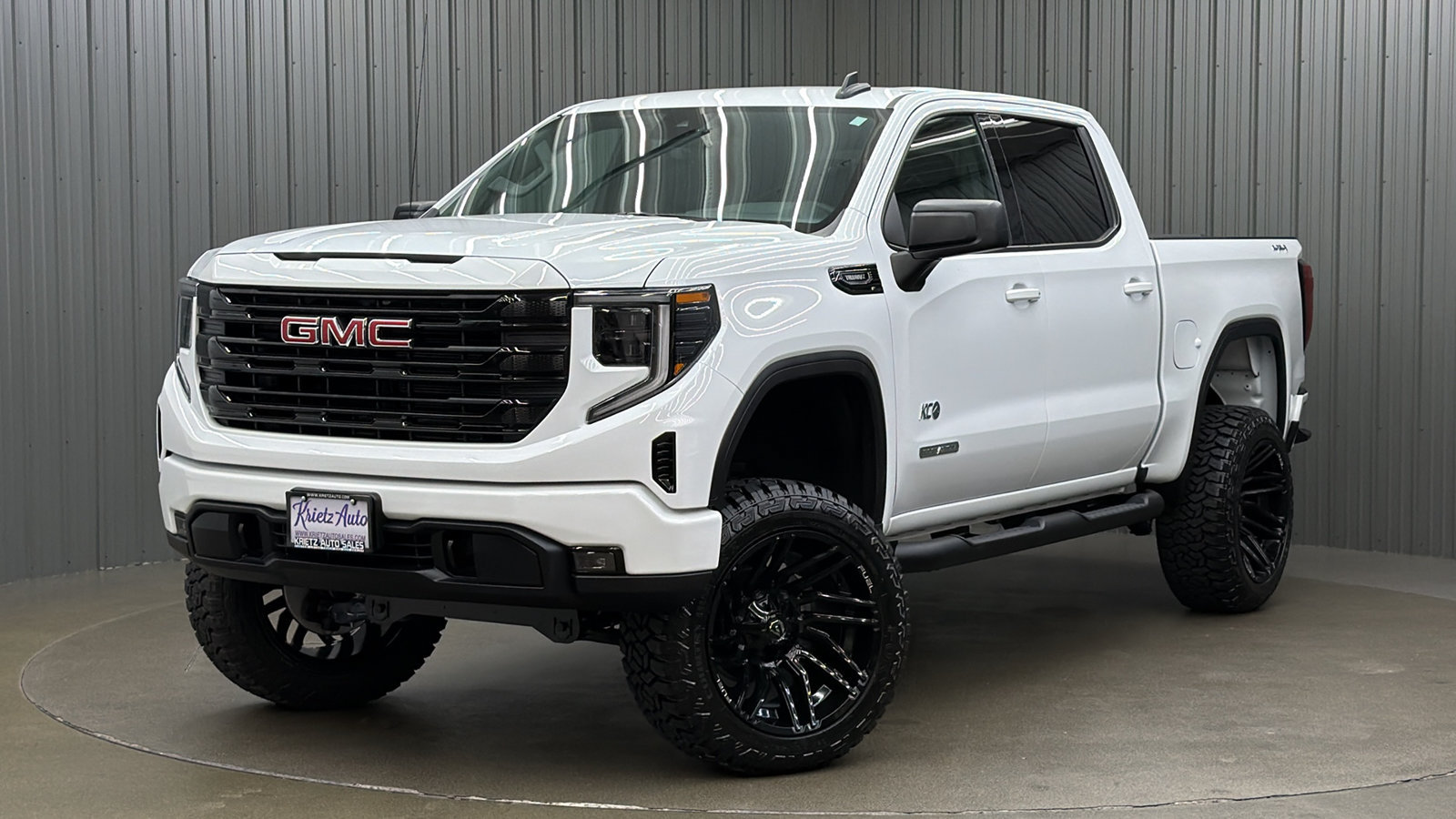 Used 2026 GMC Sierra 1500 Elevation w/ Elevation Select Package AWD/4WD image 1