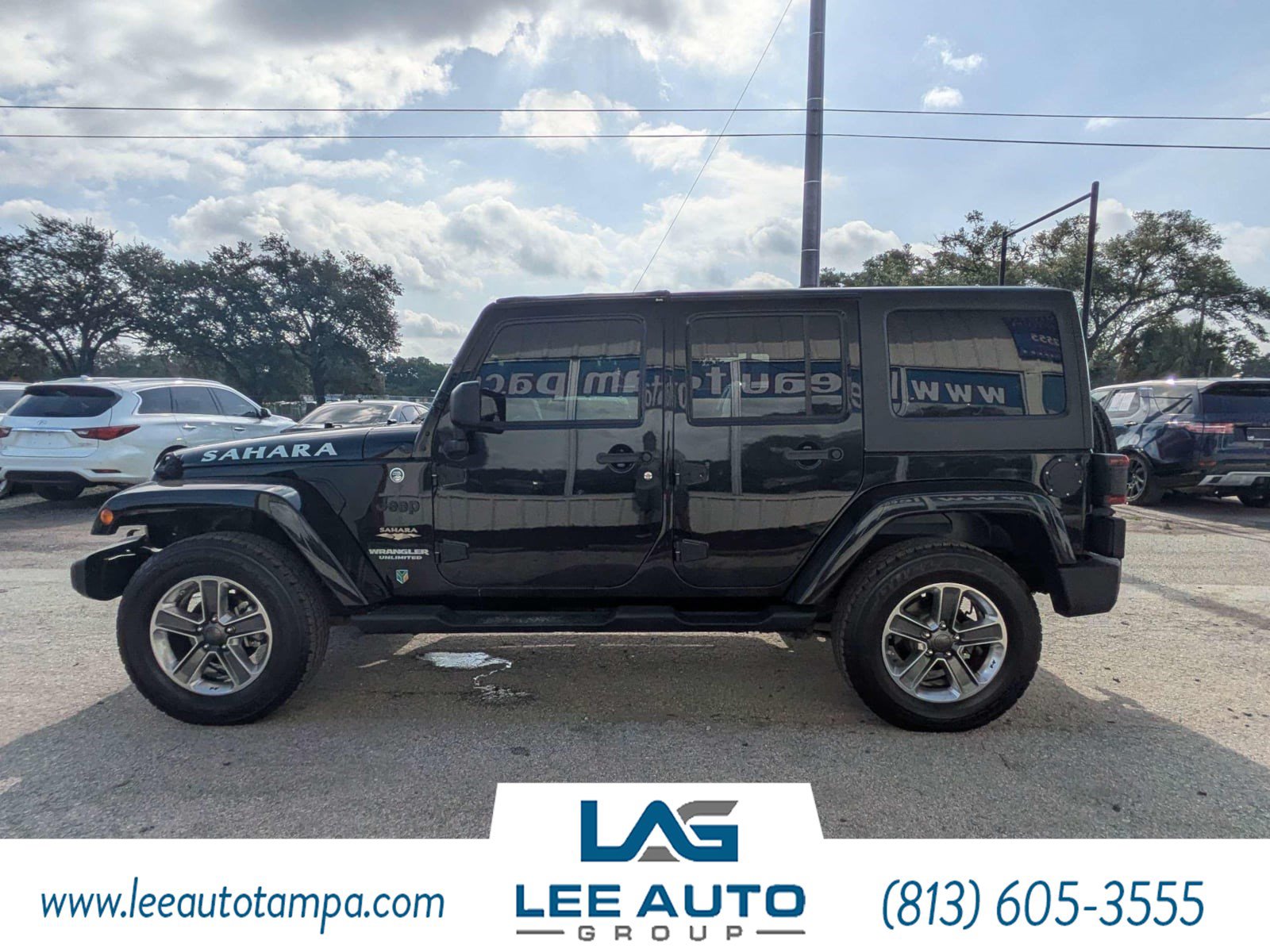 Used 2012 Jeep Wrangler Unlimited Sahara AWD/4WD image 6