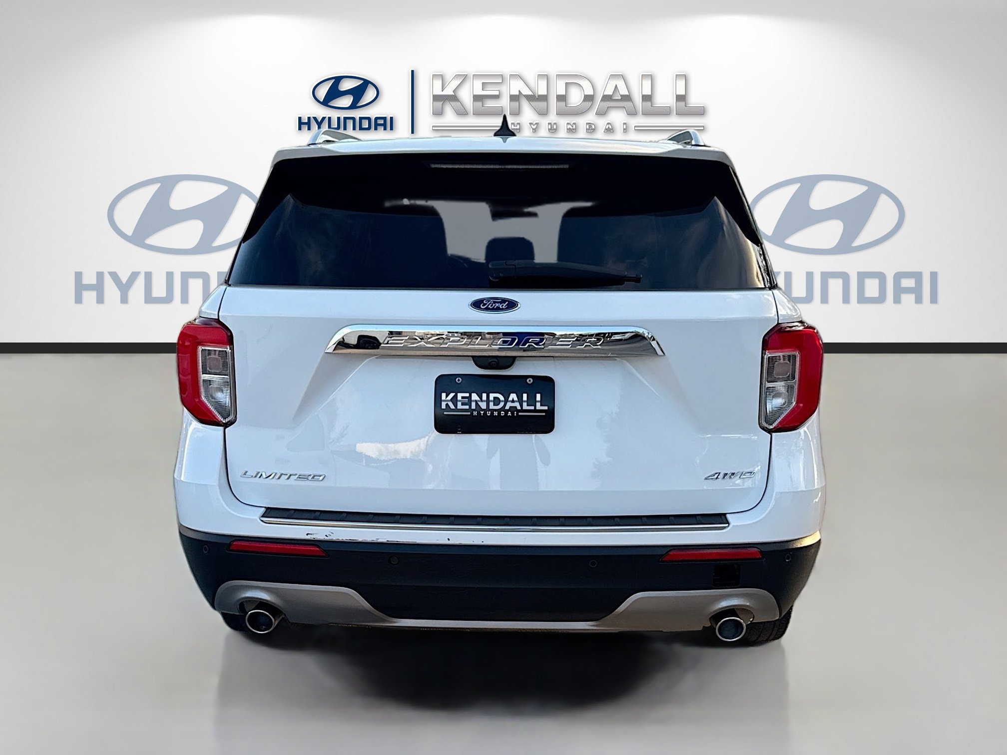 Used 2024 Ford Explorer Limited image 5
