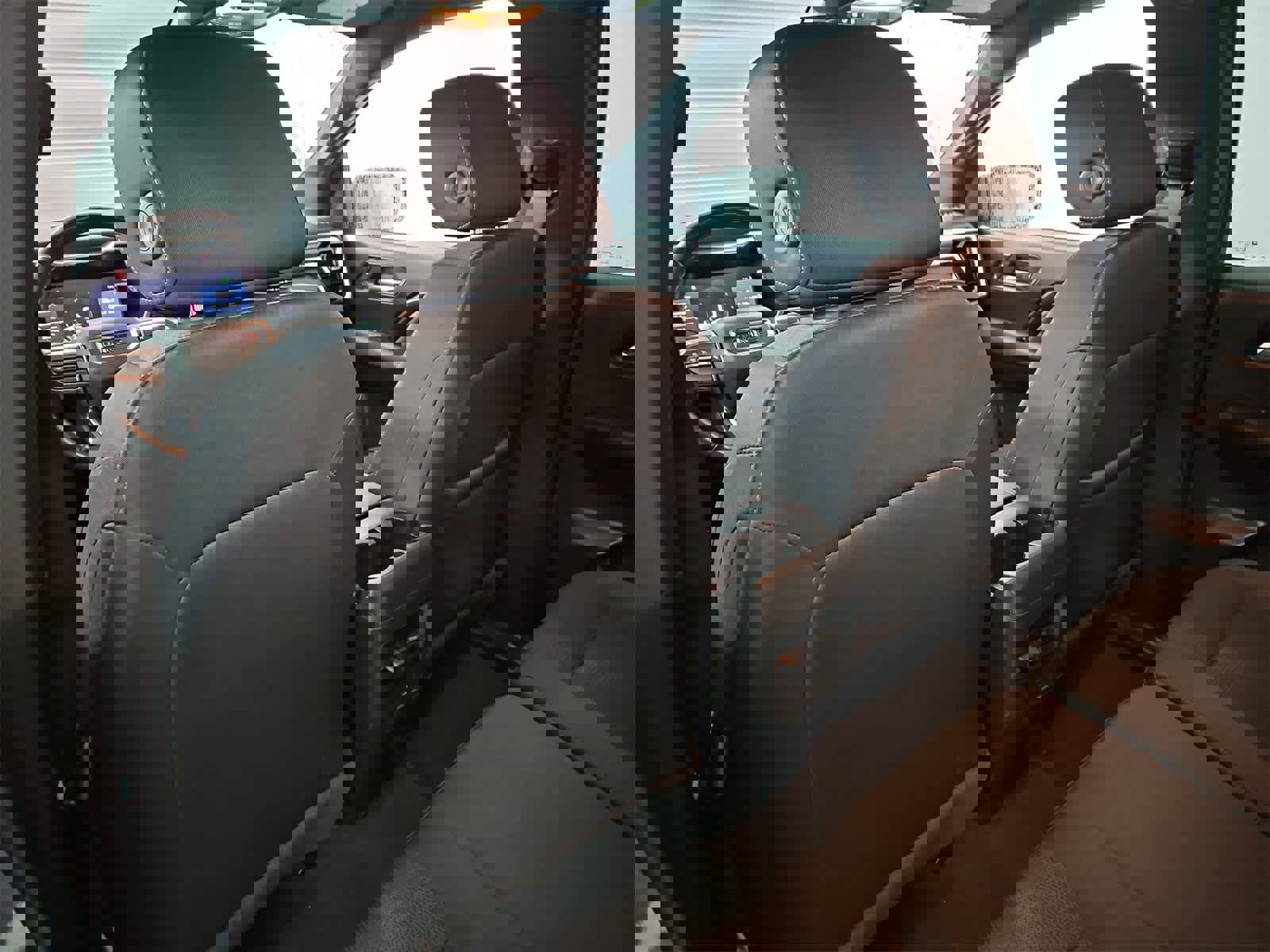 Used 2024 GMC Canyon Elevation image 18