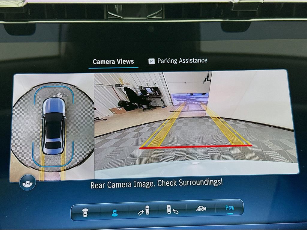 Used 2024 Mercedes-Benz E 350 4MATIC Sedan w/ MBUS Superscreen Package image 14