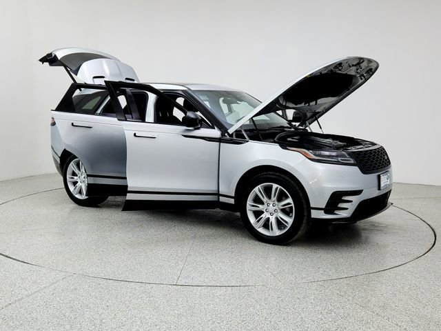 Certified 2022 Land Rover Range Rover Velar R-Dynamic S AWD/4WD image 10