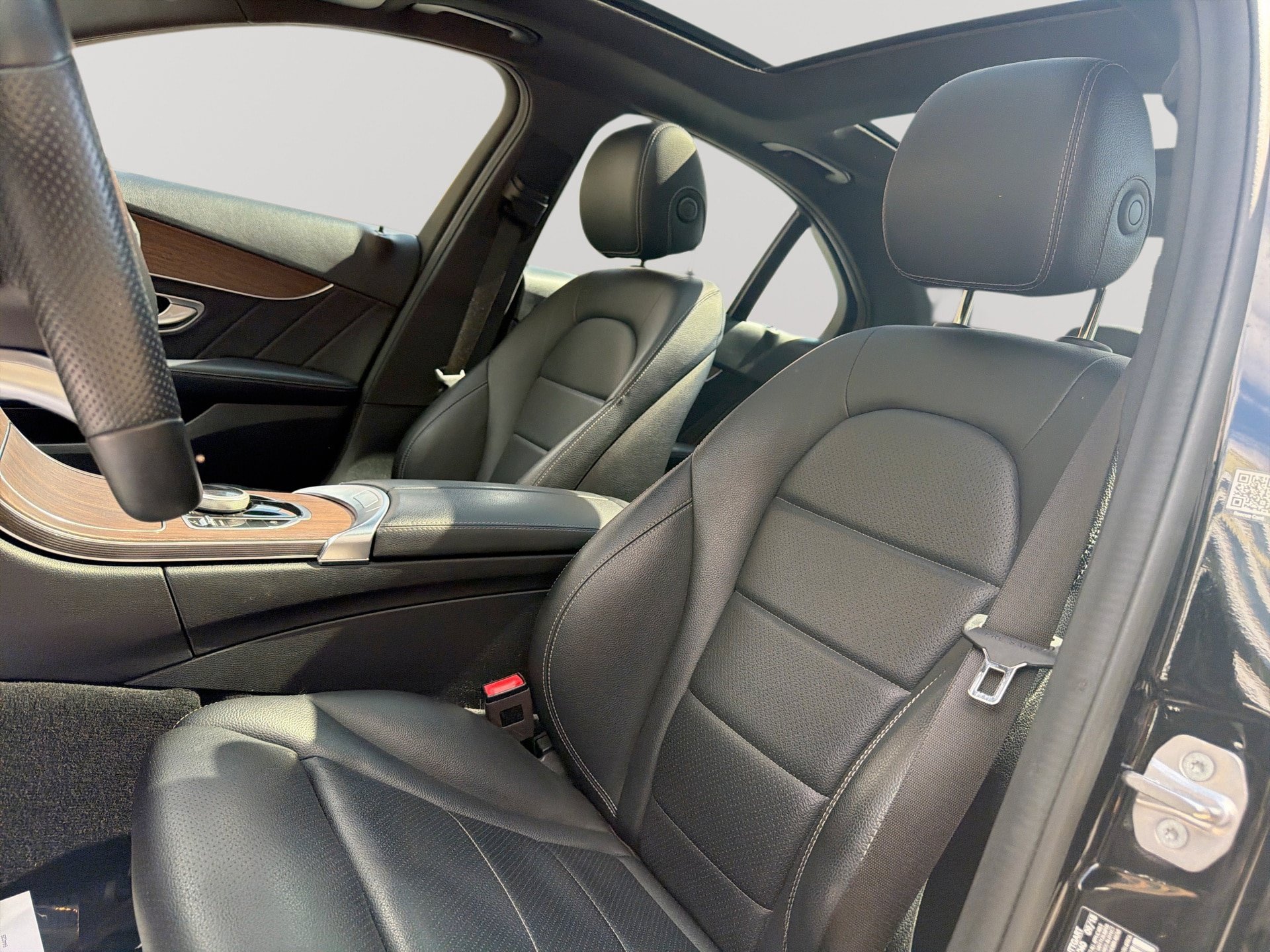 Used 2019 Mercedes-Benz C 300 Sedan image 13