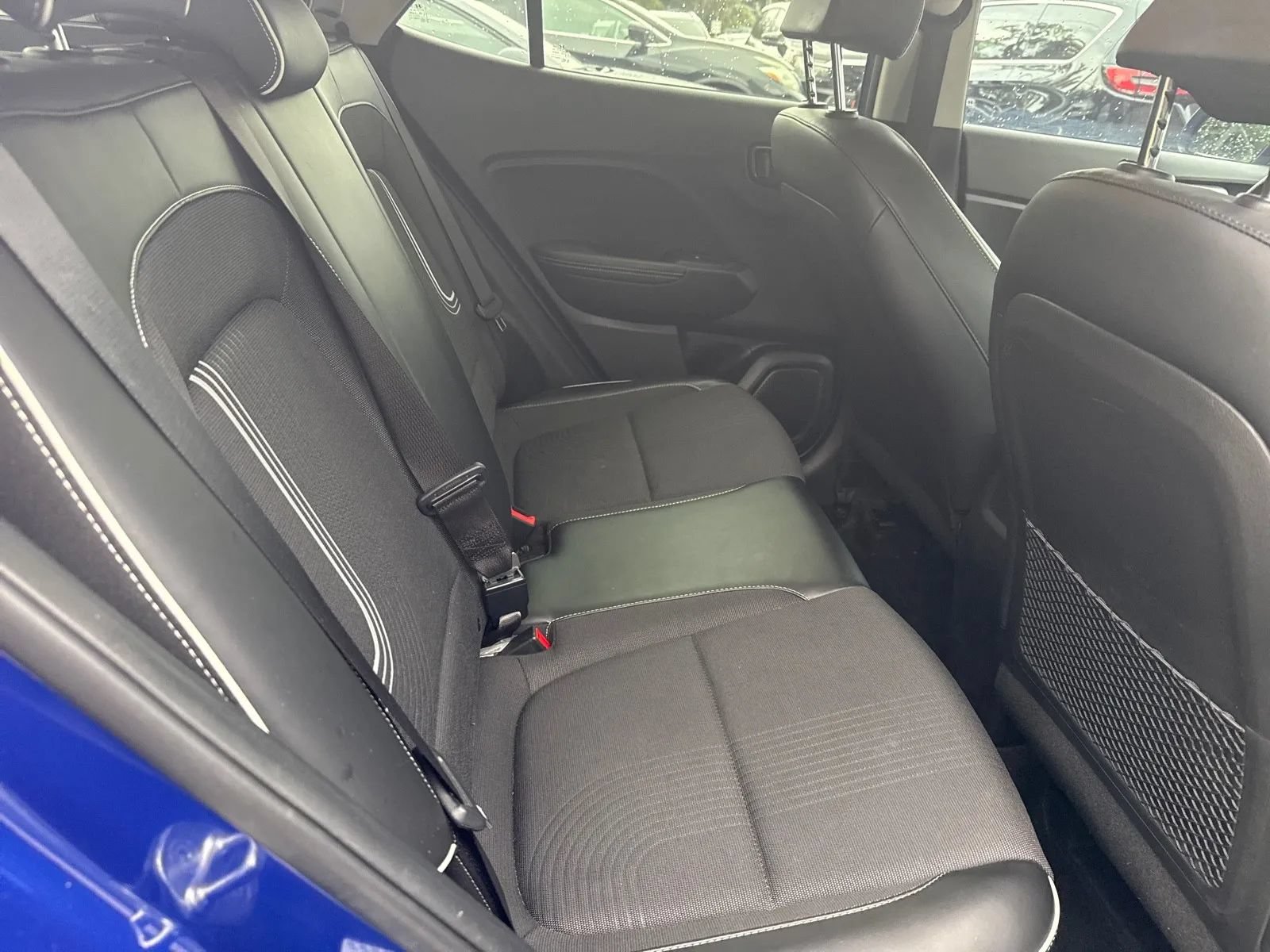 Used 2022 Hyundai Venue Limited FWD image 13
