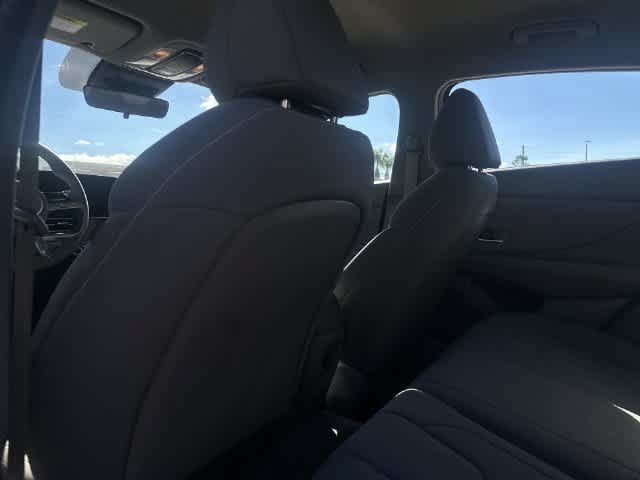 Used 2024 Hyundai Elantra SEL FWD image 24