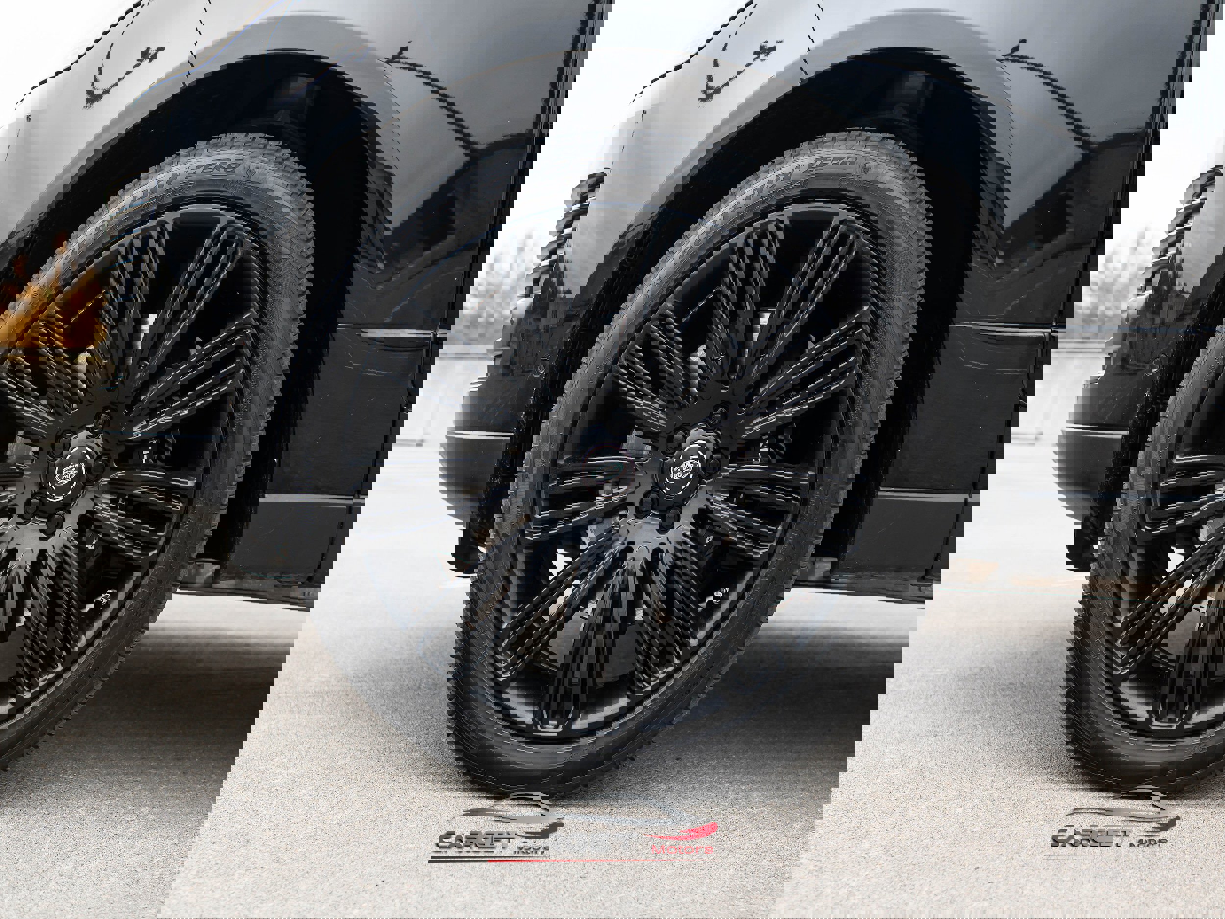 Used 2020 Land Rover Range Rover Long Wheelbase HSE image 8