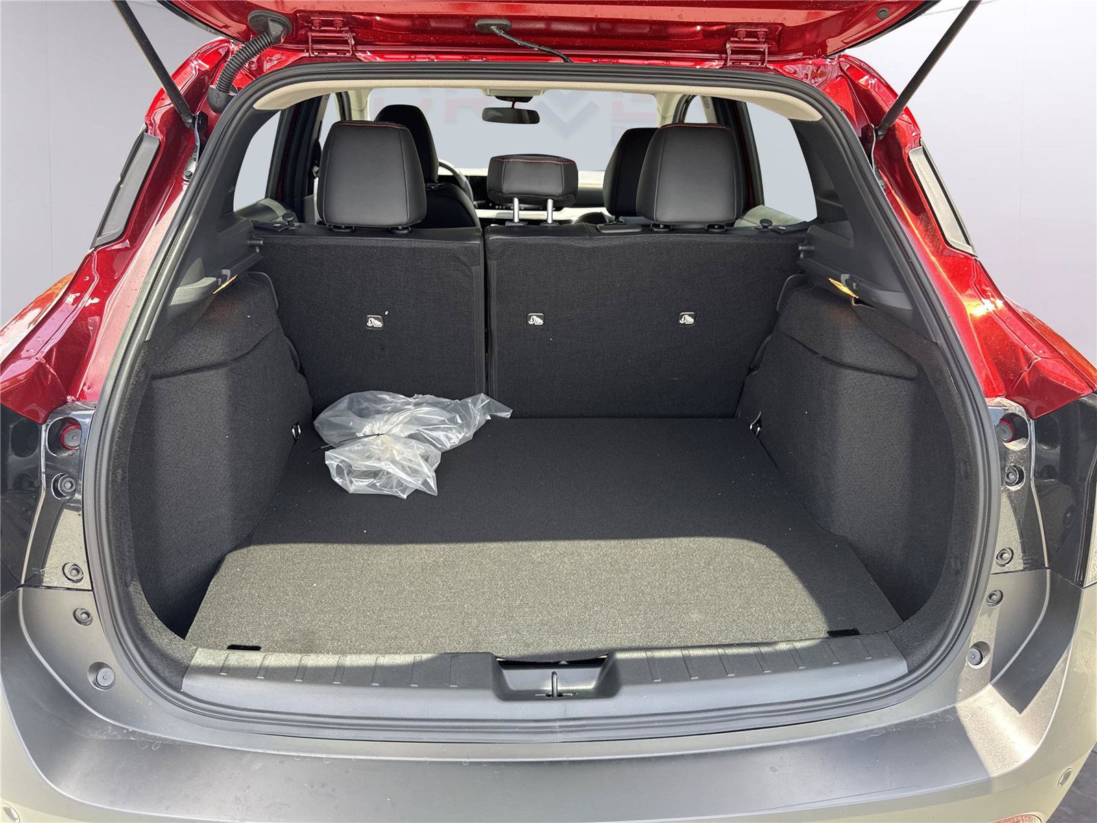 New 2026 Nissan Kicks SR AWD/4WD image 32