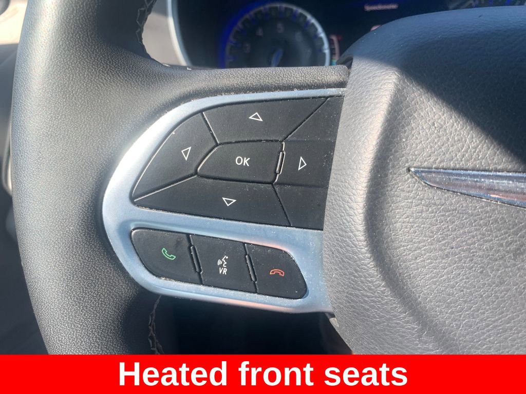 Used 2023 Chrysler Pacifica Touring-L FWD image 24