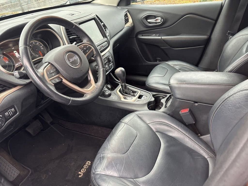 Used 2016 Jeep Cherokee High Altitude image 16