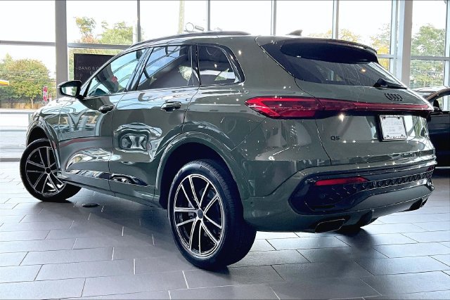 New 2026 Audi Q5 Premium Plus AWD/4WD image 3