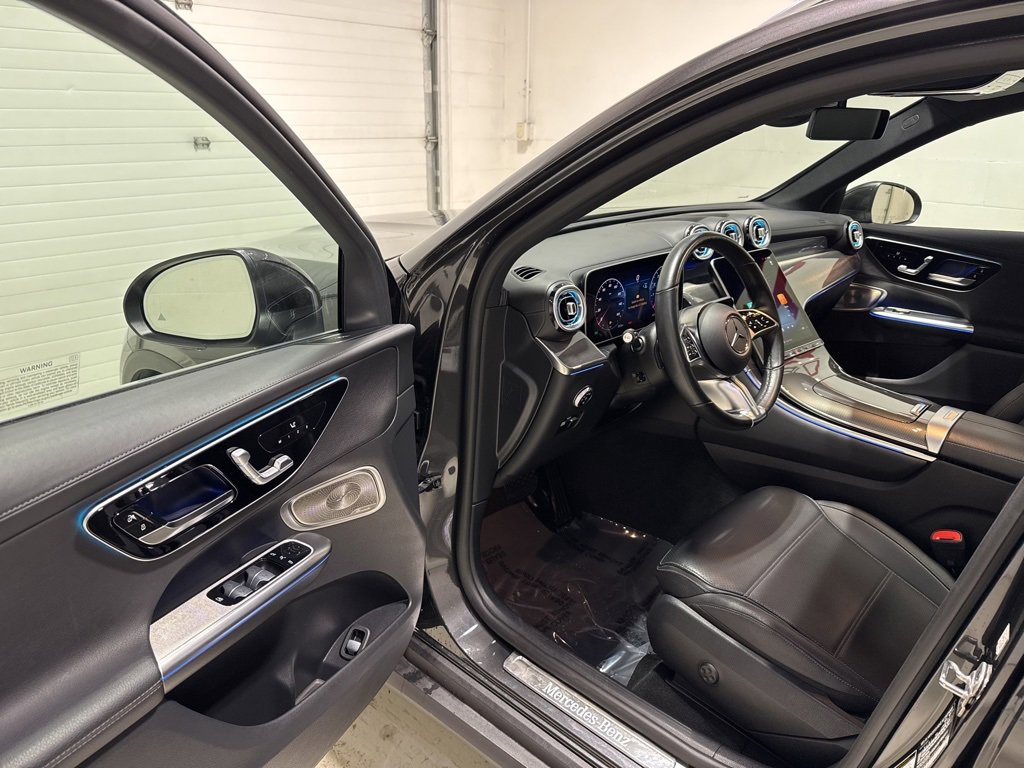 Used 2025 Mercedes-Benz GLC 300 GLC 300 image 9