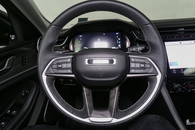 Used 2022 Jeep Grand Cherokee Limited 4xe image 35