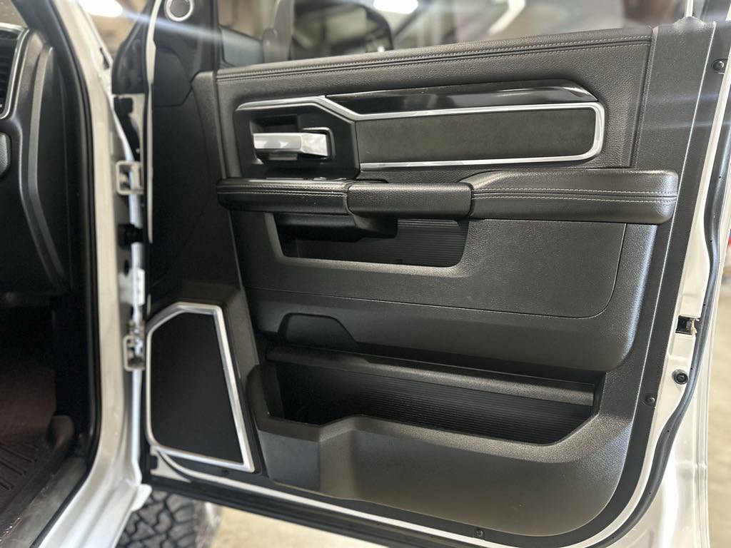 Used 2020 RAM 3500 Laramie image 26