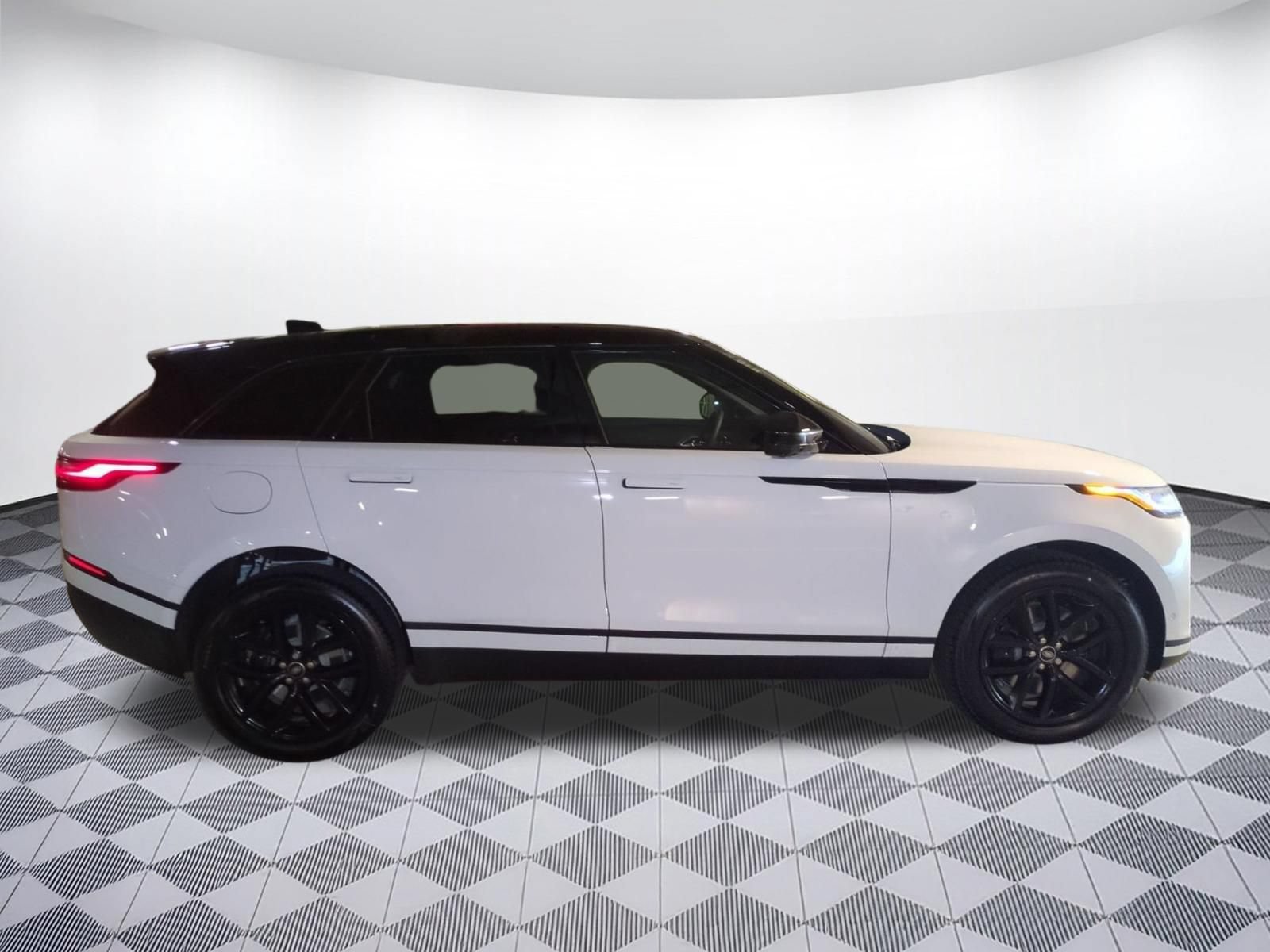 New 2026 Land Rover Range Rover Velar S AWD/4WD image 6