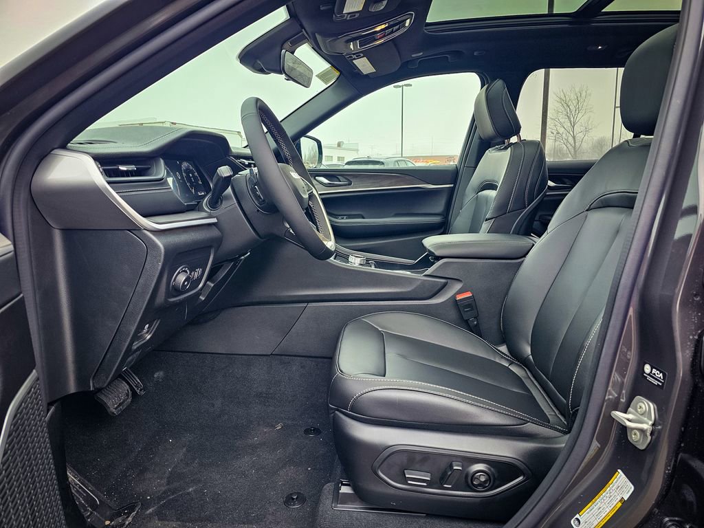 New 2026 Jeep Grand Cherokee Limited image 12