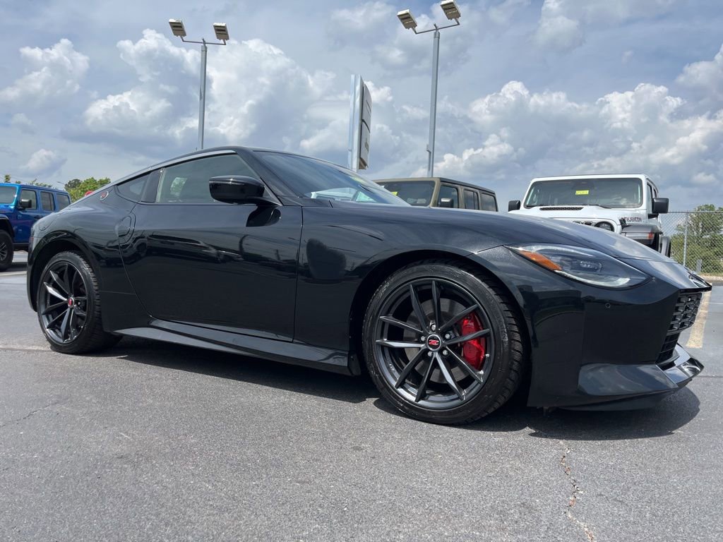 Used 2024 Nissan Z Performance w/ Floor Mat Package RWD image 48