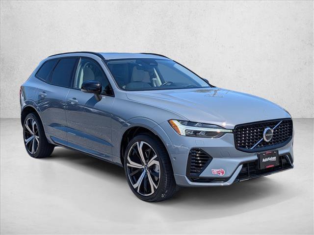 Used 2024 Volvo XC60 T8 Ultimate w/ Climate Package AWD/4WD video 3
