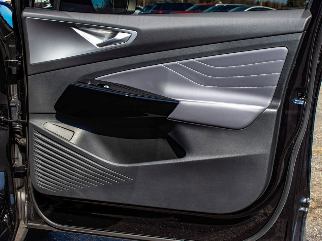 Used 2023 Volkswagen ID.4 Pro S image 13