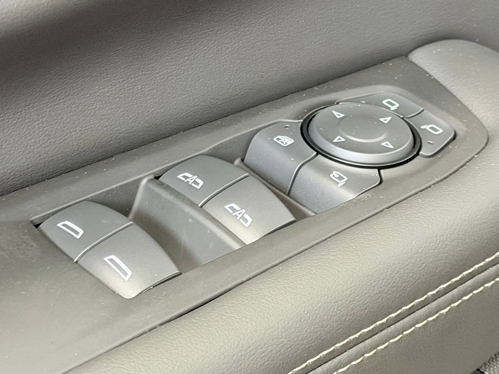 New 2026 GMC Yukon XL Elevation w/ Elevation Premium Package AWD/4WD image 11