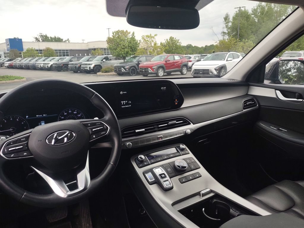 Used 2022 Hyundai Palisade SEL w/ Premium Package AWD/4WD image 9