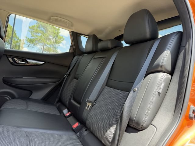 Used 2022 Nissan Rogue Sport SV w/ Technology Package FWD image 23