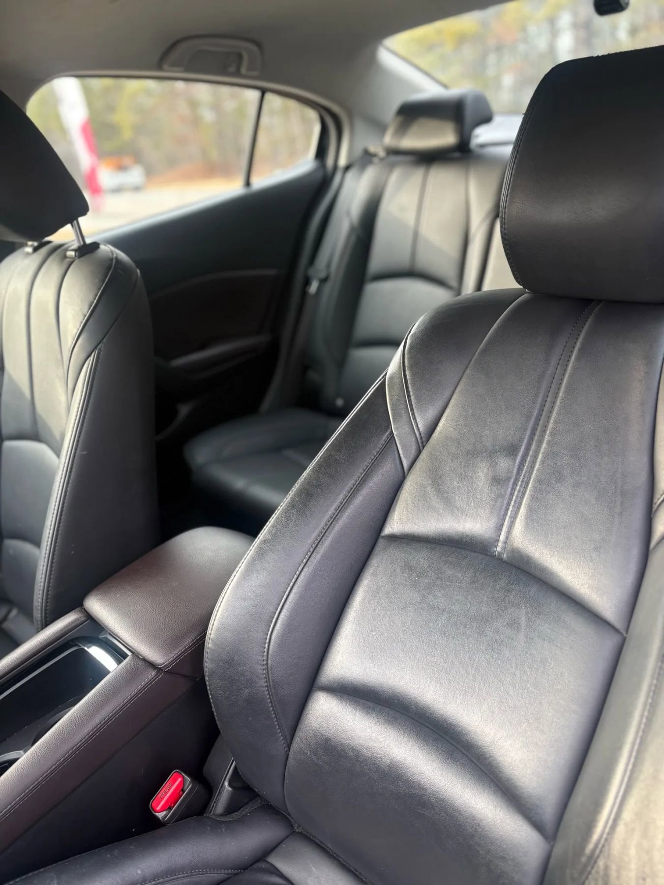 Used 2018 MAZDA MAZDA3 Touring image 34