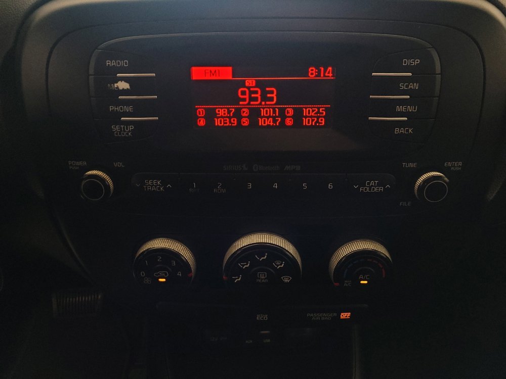 Used 2015 Kia Soul FWD image 25