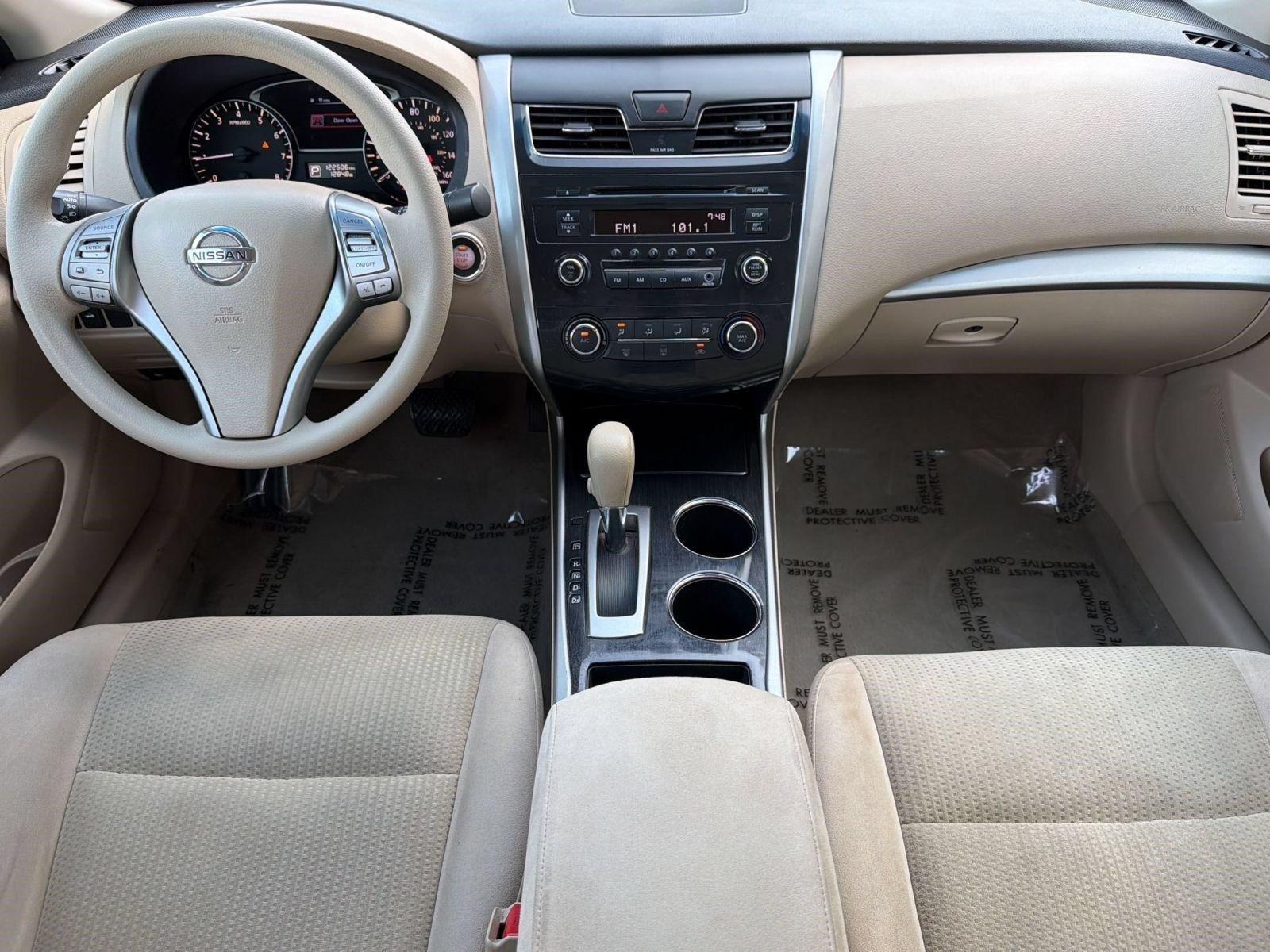 Used 2014 Nissan Altima FWD image 23