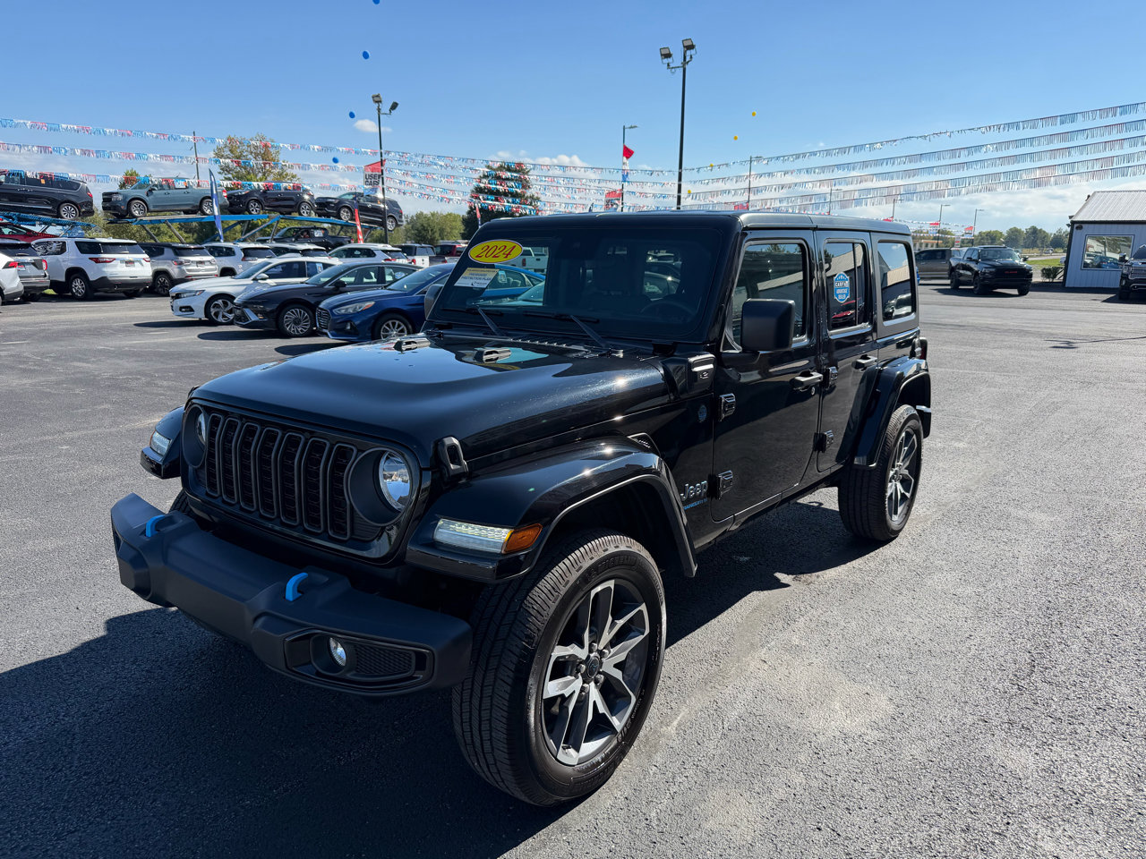 Used 2024 Jeep Wrangler Unlimited image 9