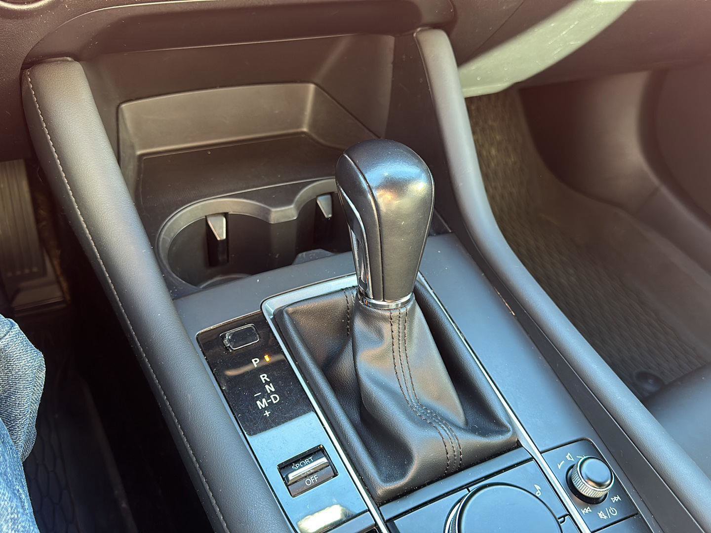 Used 2021 MAZDA MAZDA3 s image 18