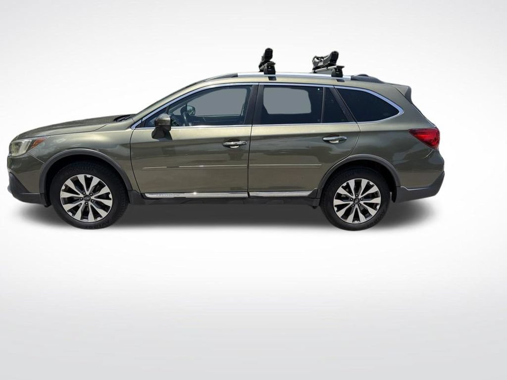 Used 2018 Subaru Outback 3.6R Touring AWD/4WD image 8