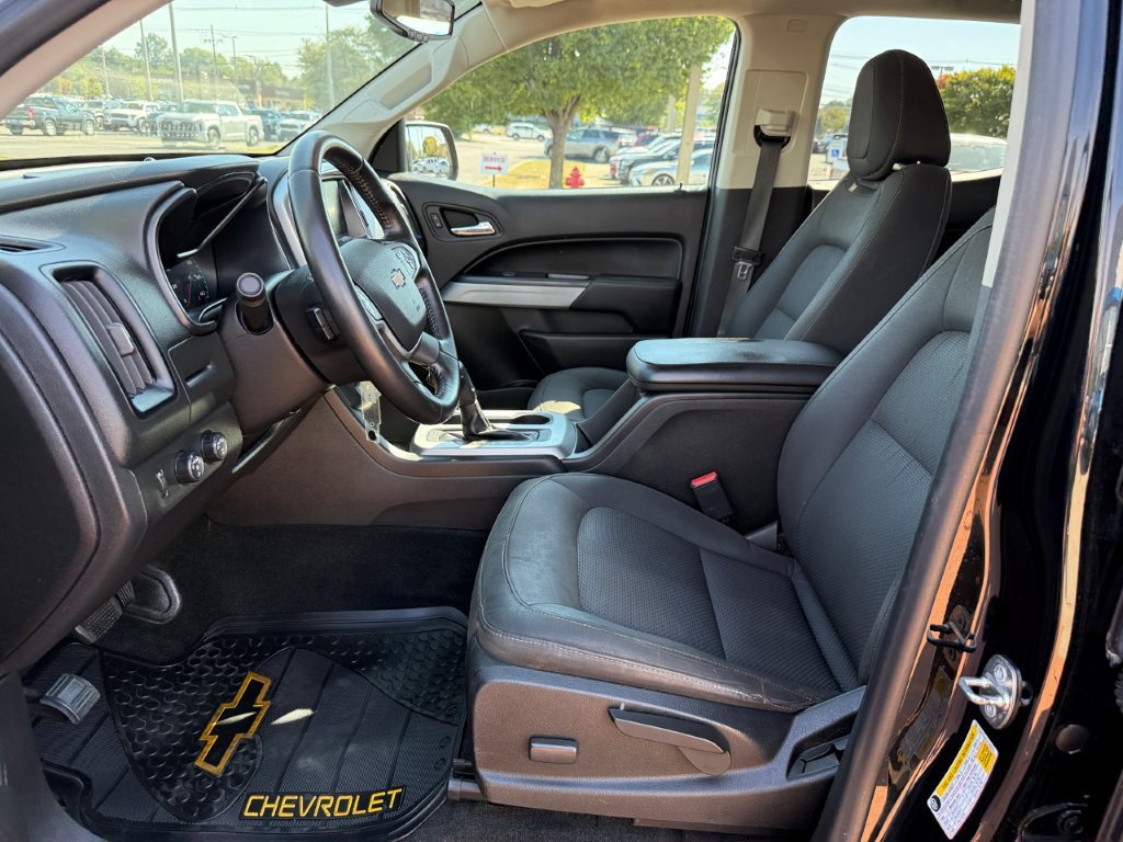Used 2018 Chevrolet Colorado LT w/ LT Convenience Package AWD/4WD image 13