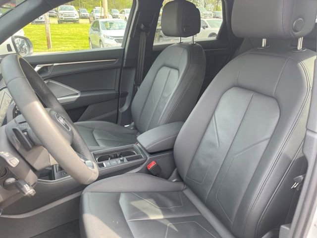Used 2025 Audi Q3 2.0T Premium AWD/4WD image 12