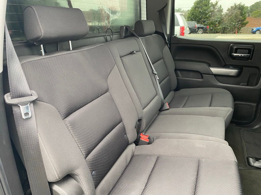 Used 2018 Chevrolet Silverado 1500 LT w/ All Star Edition image 19