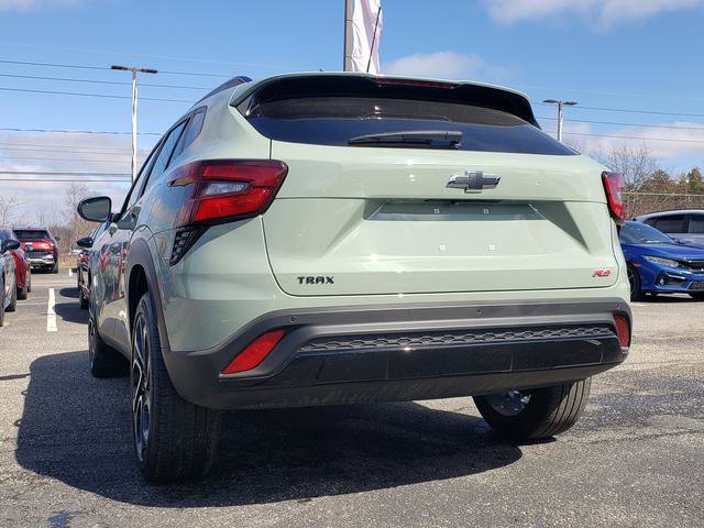 Used 2024 Chevrolet Trax RS w/ Driver Confidence Package image 6