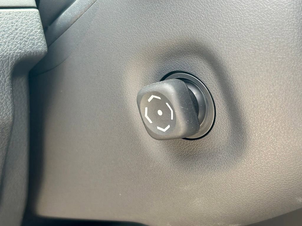 Used 2025 Lexus GX 550 AWD/4WD image 30