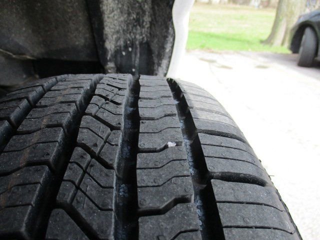 Used 2018 Ford E-450 and Econoline 450 Super Duty w/ Shuttle Bus Prep Package RWD image 25