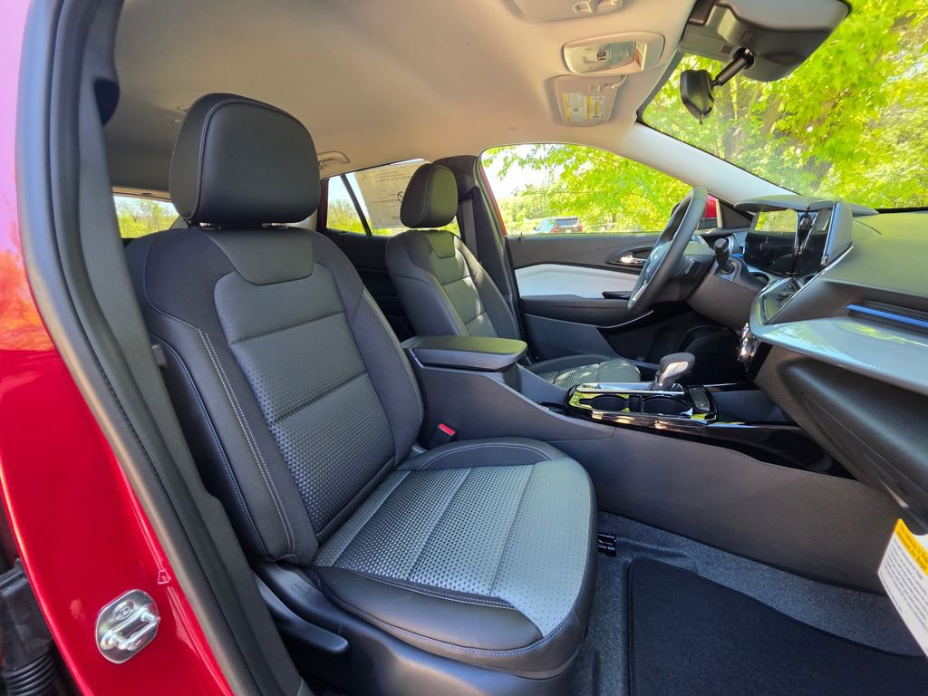 New 2026 Chevrolet Trax LT image 11